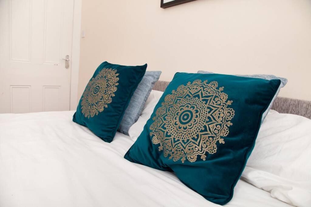 Snug - Logie Baird Apartment Helensburgh Extérieur photo