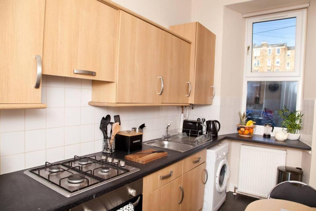 Snug - Logie Baird Apartment Helensburgh Extérieur photo